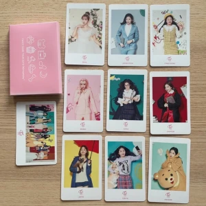 TWICE 2019 Japan dome tour kort set - Kartongen är solblekt, annars inga anmärkningar 