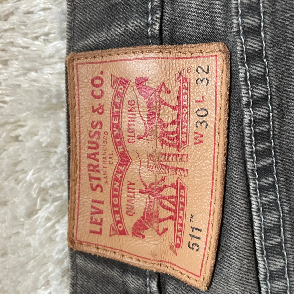 Grå Levi's 511 jeans - 3