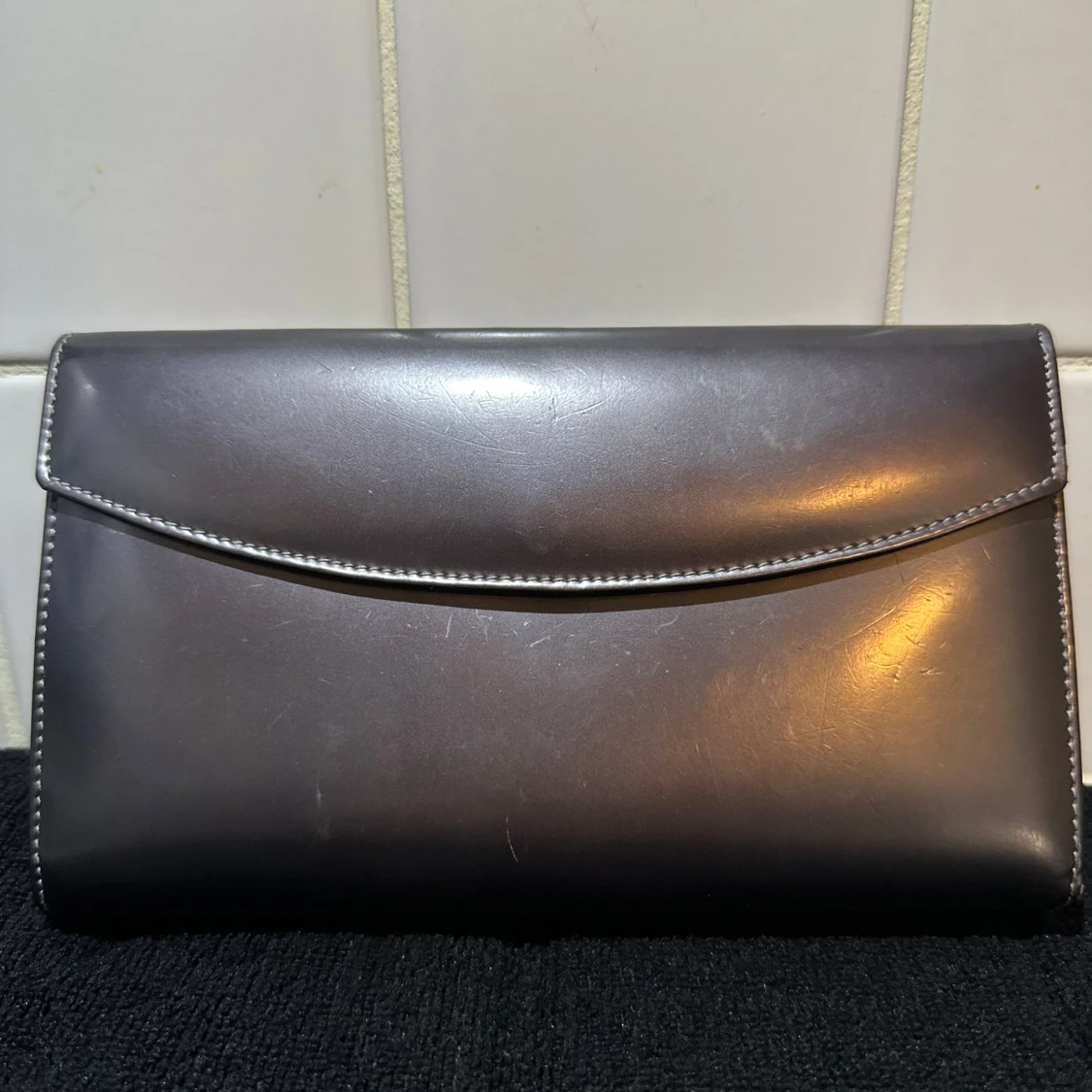 Mörkbrun plånbok i skinn från AGA - 1