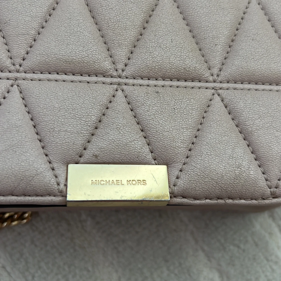 Rosa/nude quiltad axelväska från Michael Kors - 2