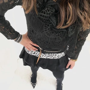 Mini cheetah remake skirt  - Storlek- XS/34 Modellen är 155cm lång.