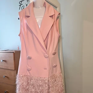 Klänning  - Oanvänd 