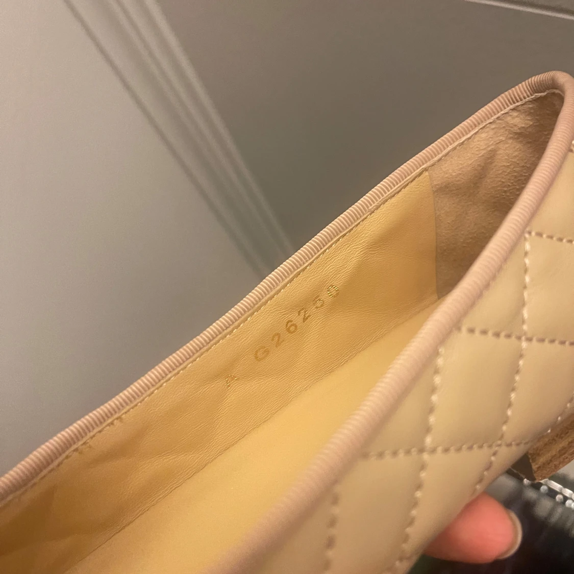 Beige ballerinaskor från Chanel - 2