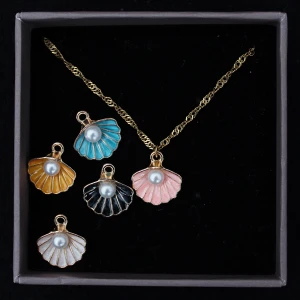 Rostfritt snäckhalsband  - Välj vilken färg på snäcka 💘