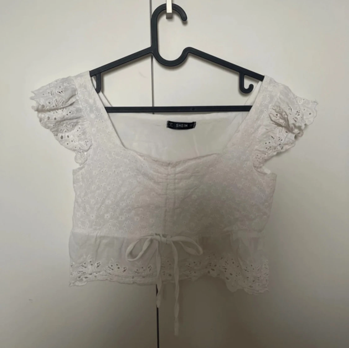 Vit croppad blus från SHEIN