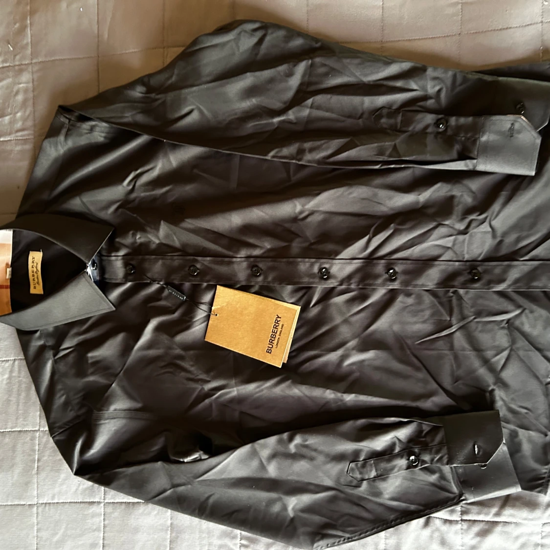 Svart skjorta från Burberry