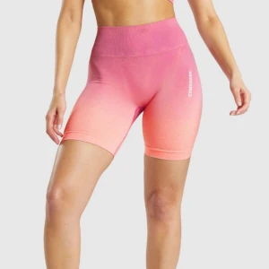 Gymshark Adapt ombre seamless  - Säljer dessa Adapt Ombre Seamless shorts från Gymshark i storlek XS. Dessa är helt i nyskick! Passar perfekt nu till sommaren🌸 