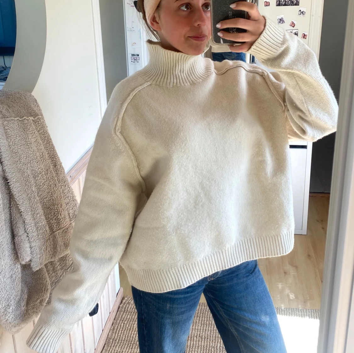 Vit stickad polotröja - 1