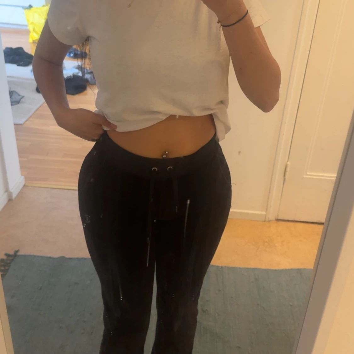 Svarta velourbyxor från Juicy Couture