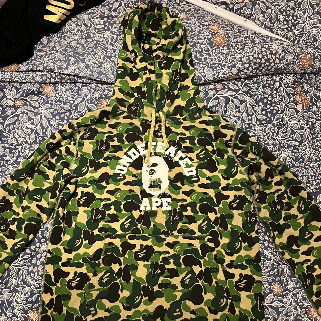 LIMITED BAPE x UNDEFEATED  - 1
