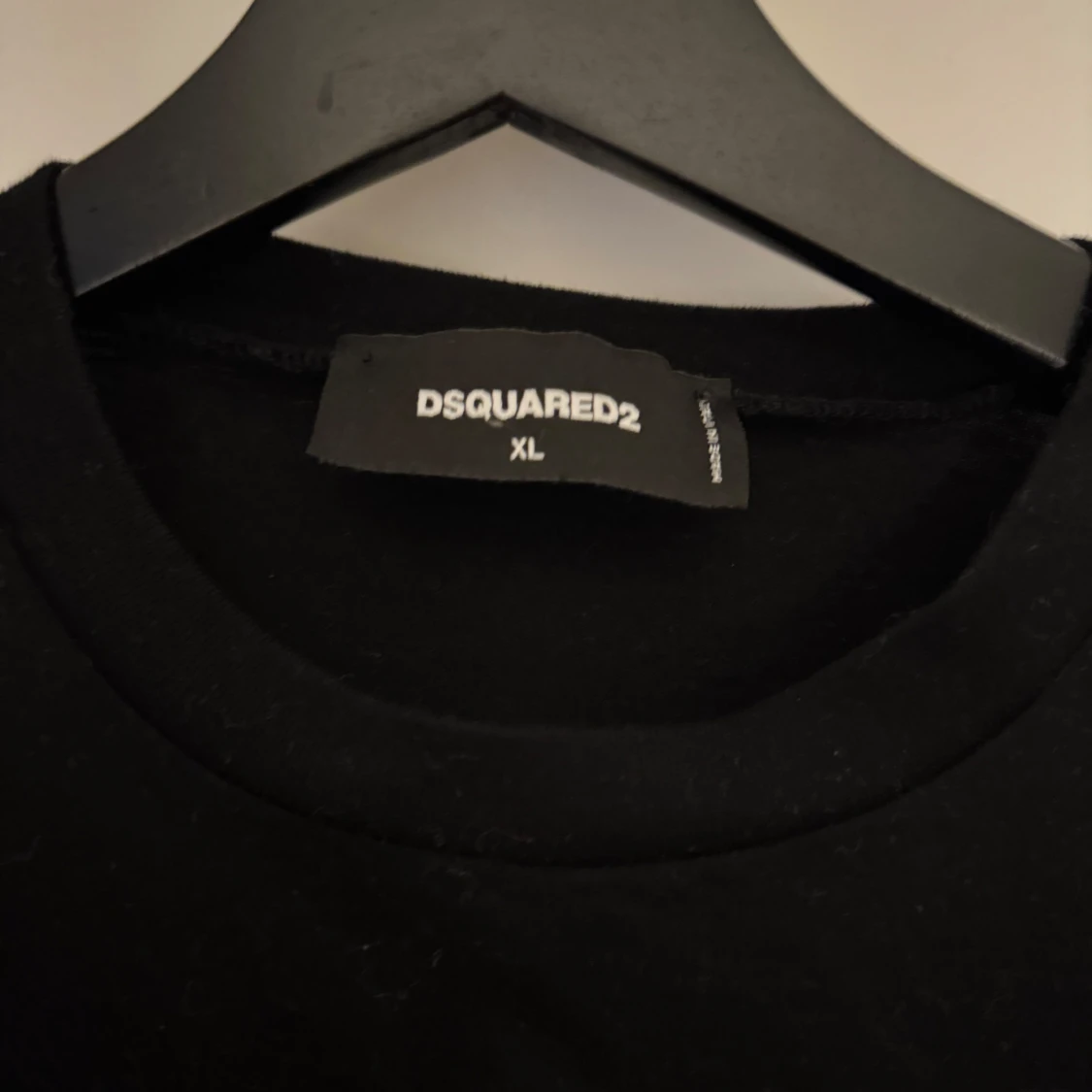 Svart t-shirt från Dsquared2 med Milano-tryck - 1