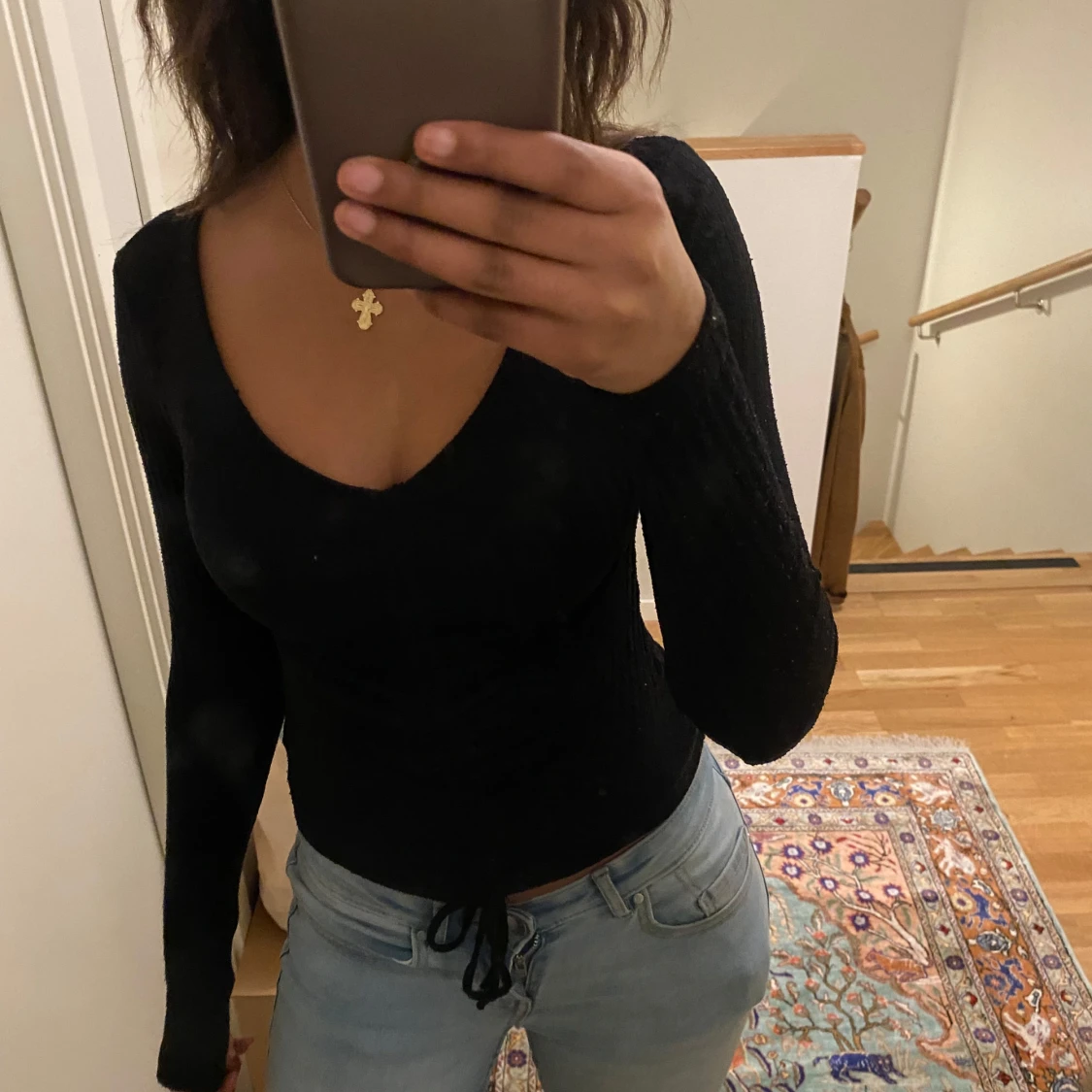 Svart ribbad topp  - 1