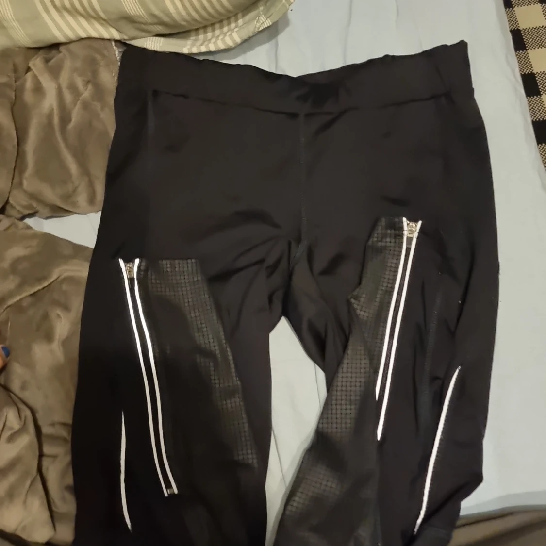 Svarta träningsbyxor från Cubus