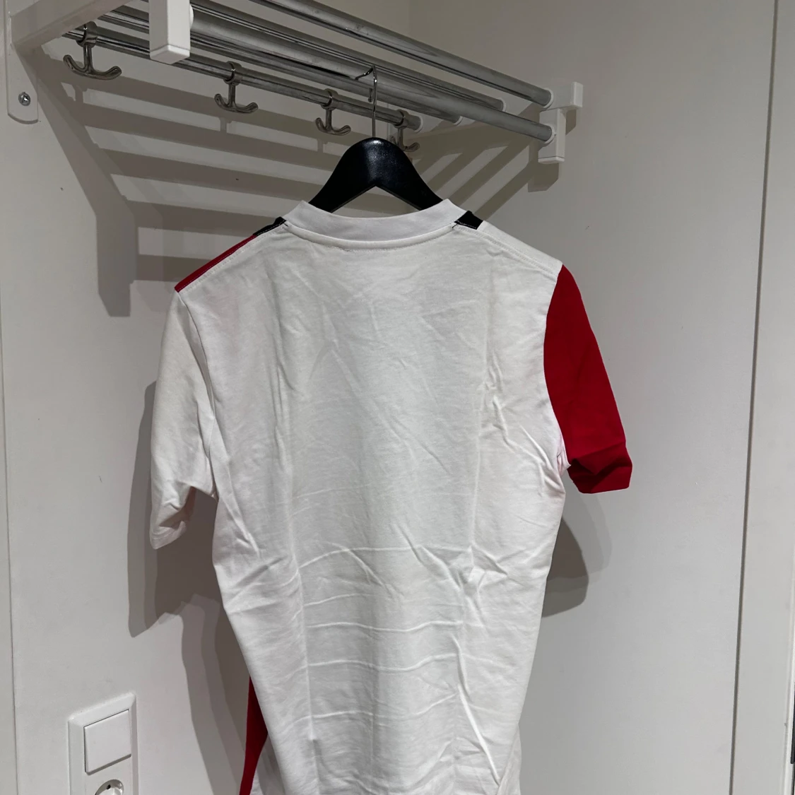 Vit kortärmad pikétröja från sail racing - 1