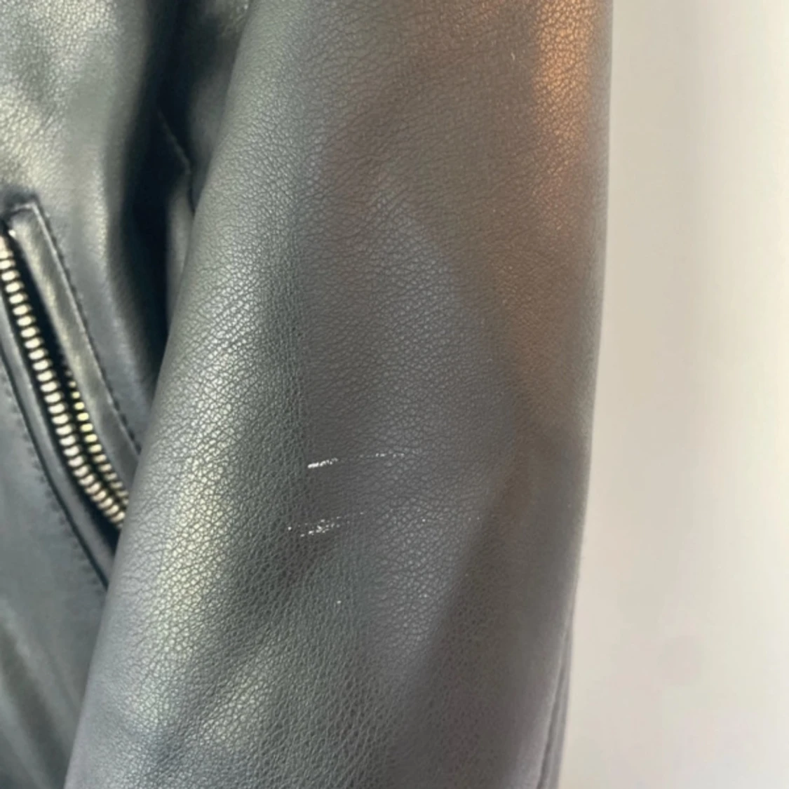 Svart skinnjacka från Stradivarius - 3