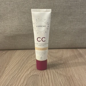 Lumene cc cream  - Säljer min lumene cc cream i färgen light då den inte kommer till användning. Cirka halva kvar. 