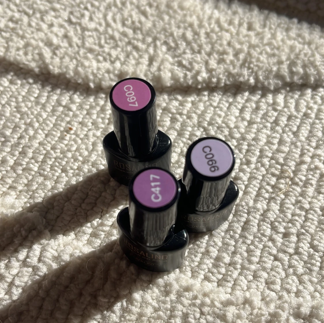 Nagelkit med gel-lack och UV-lampa  - 1