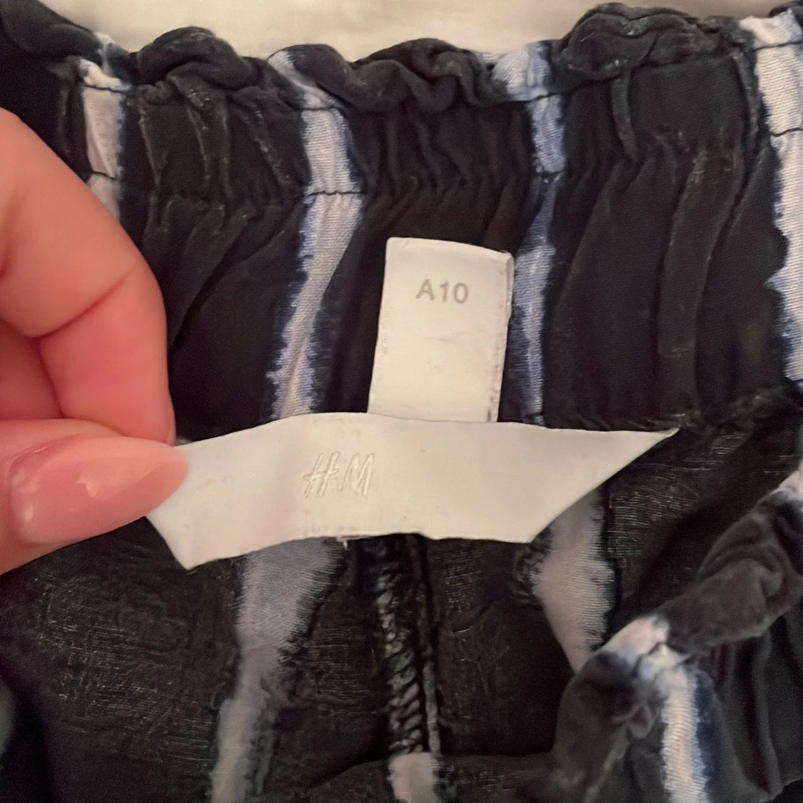 Randiga vida byxor från H&M - 2