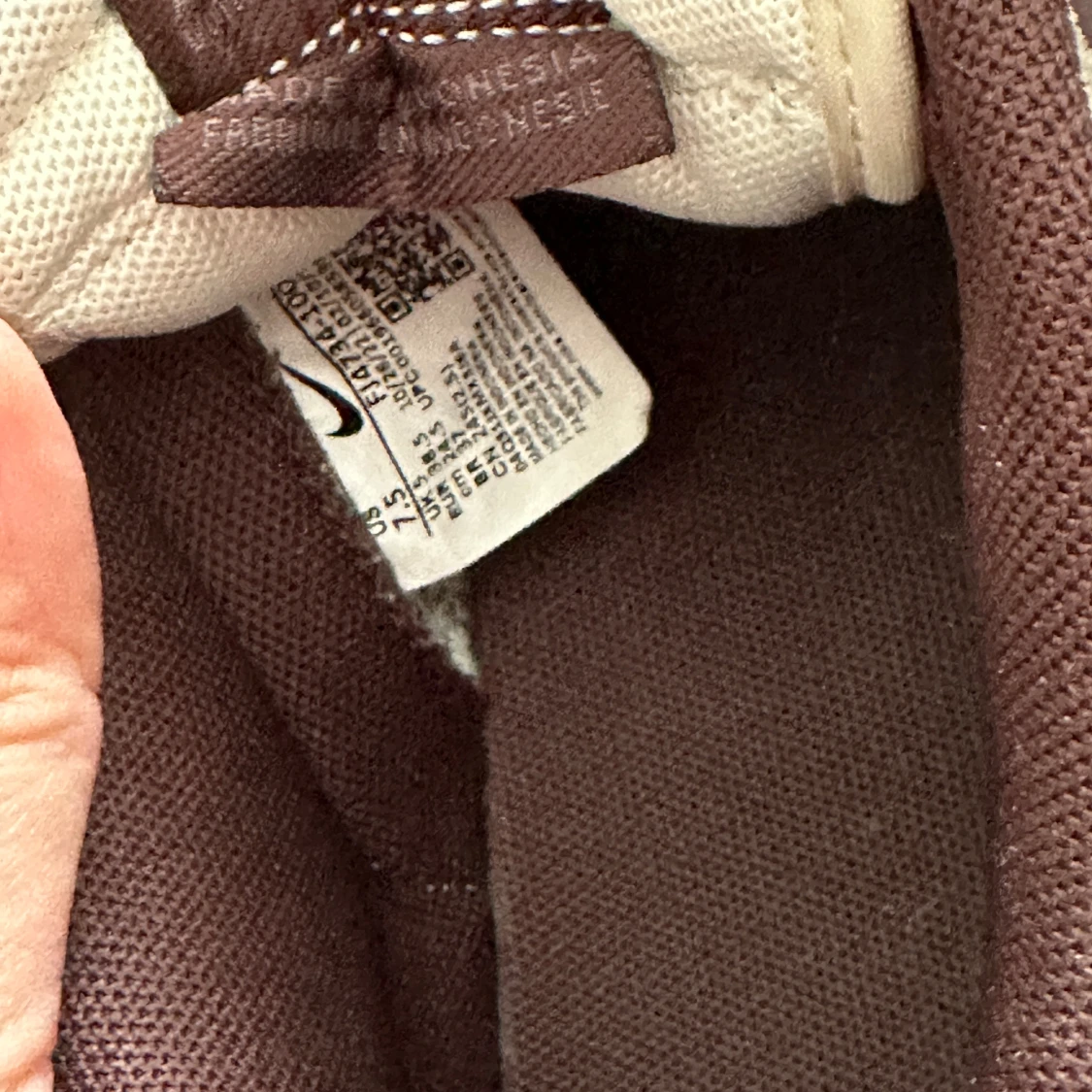 Nike Dunk Low i brunt och grått - 2