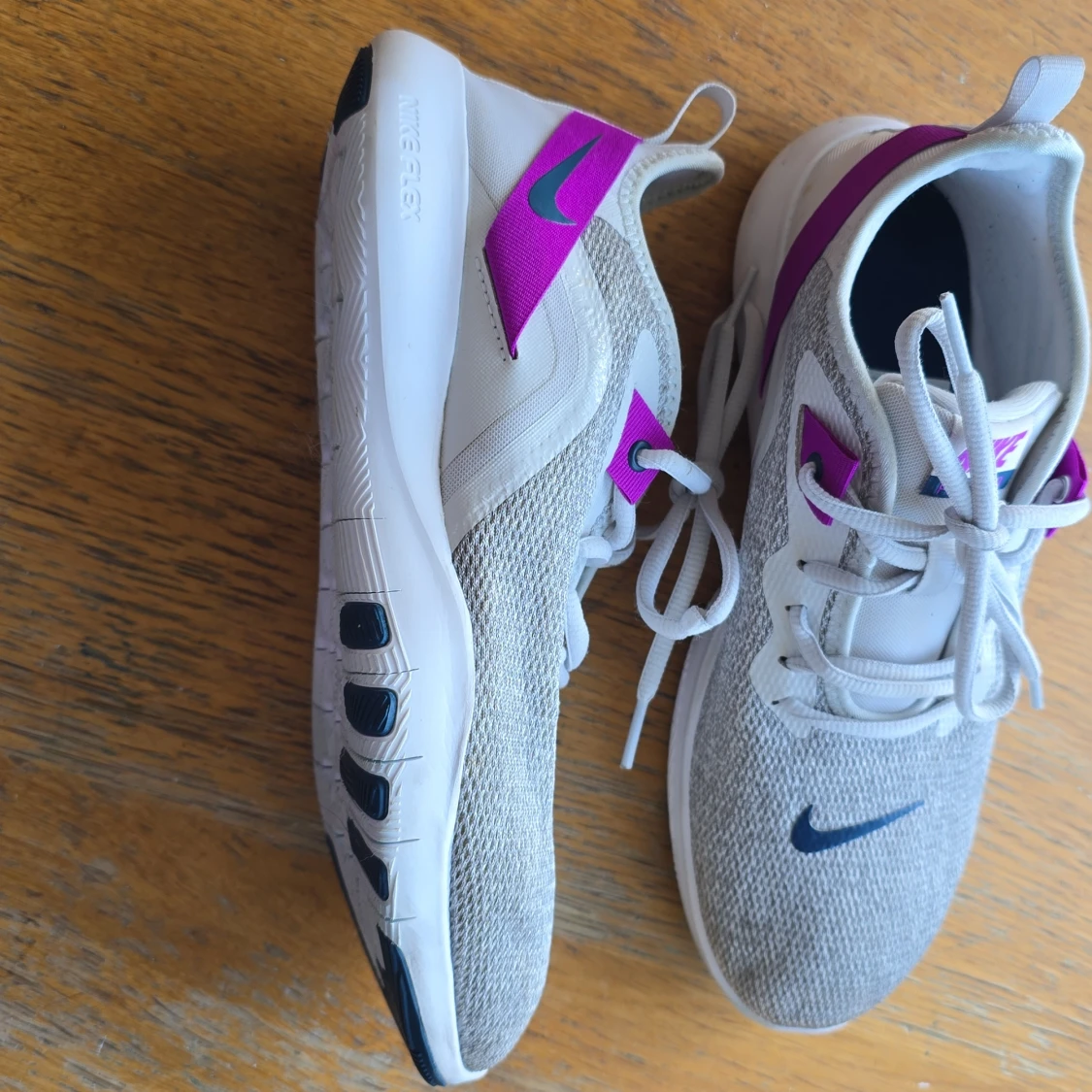 Nike Flex TR9 grå sneakers - 1