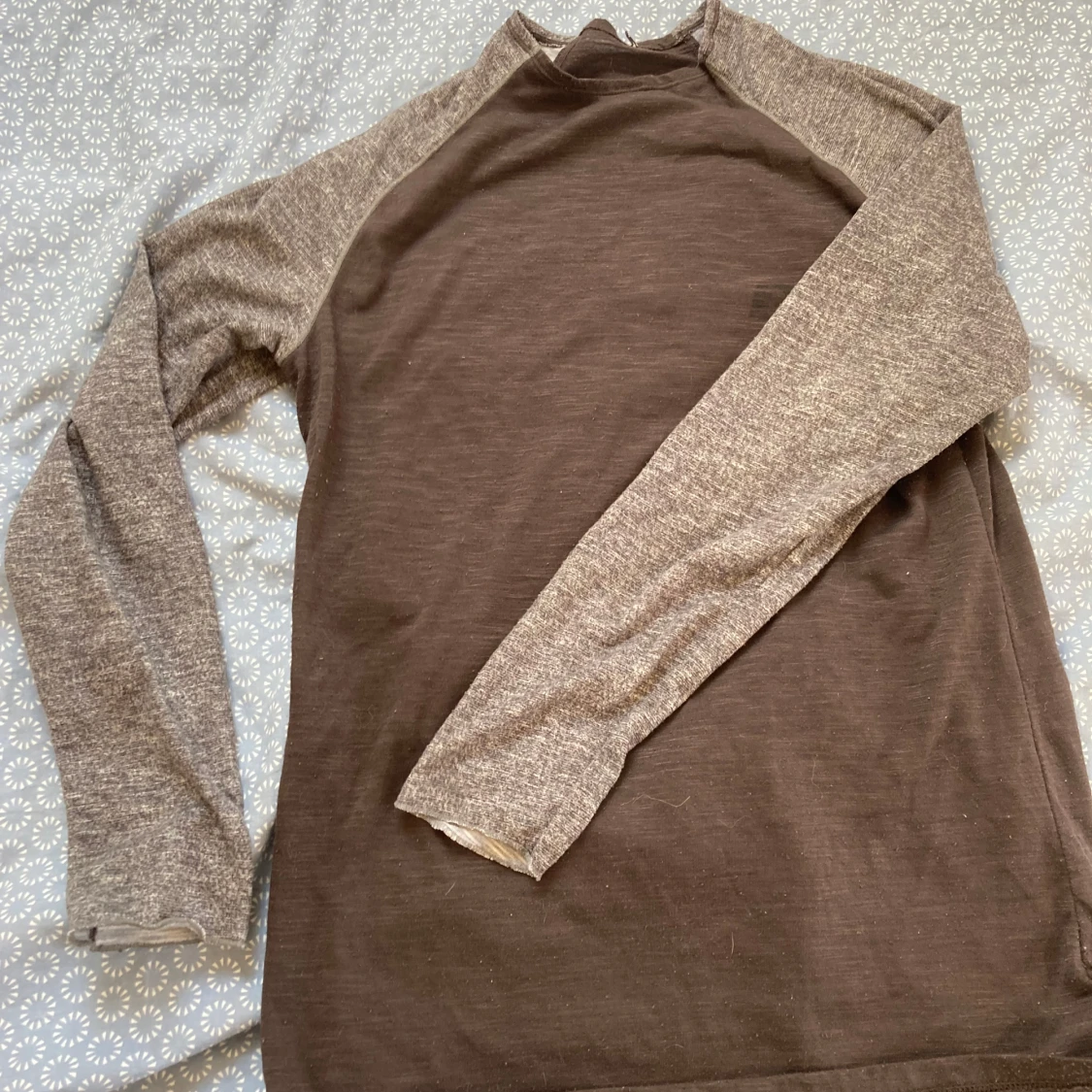 Brun långärmad tröja 