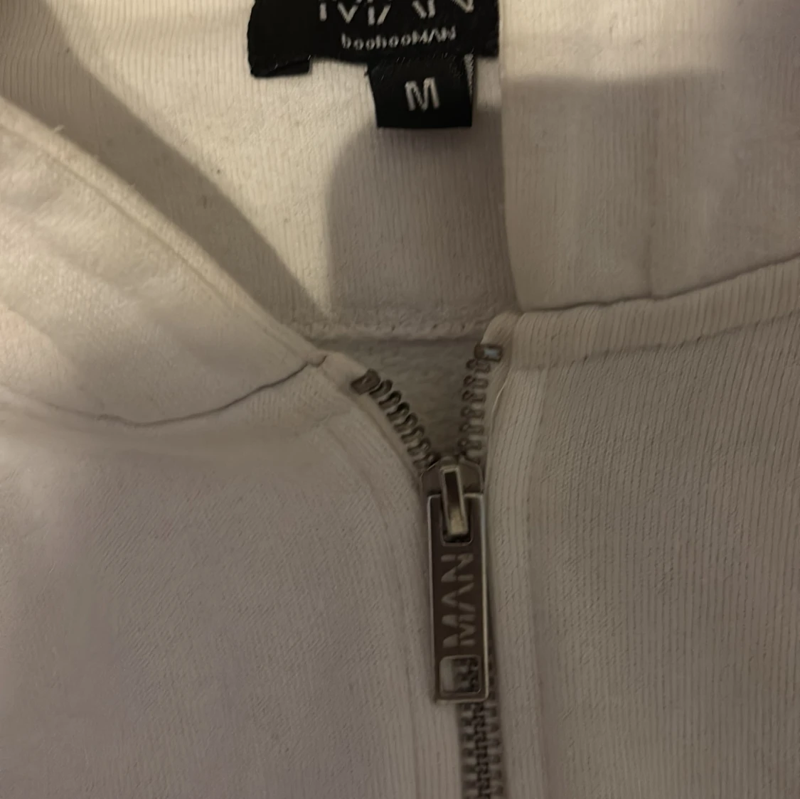 Vit hoodiejacka BoohooMAN M - 1