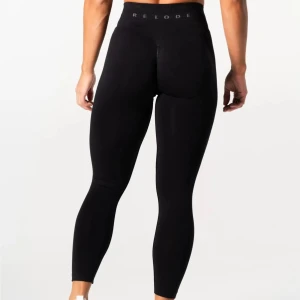 Relode scrunch tights - Superfint skick, som nya. Strl L passar mig som brukar ha M/L i tights. Nypris omkring 600 kr.