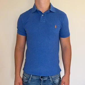 Ralph Lauren piké slim fit  - Ralph Lauren | Mycket bra skick | Size - S | Nypris 1600 mitt pris 499 | Hör av dig vid minsta fråga eller fundering📩