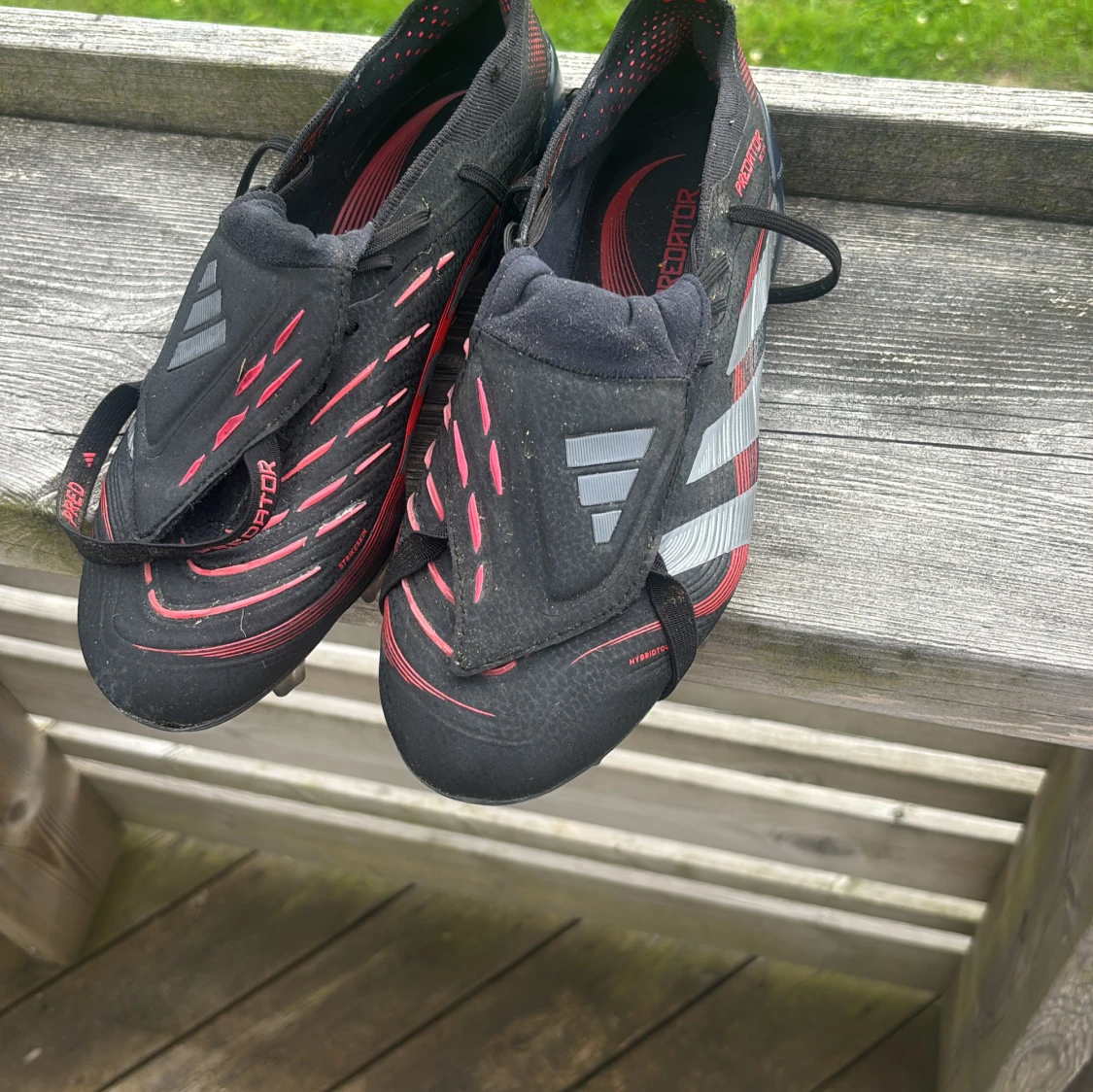 Adidas Predator fotbollsskor svart/röd - 1