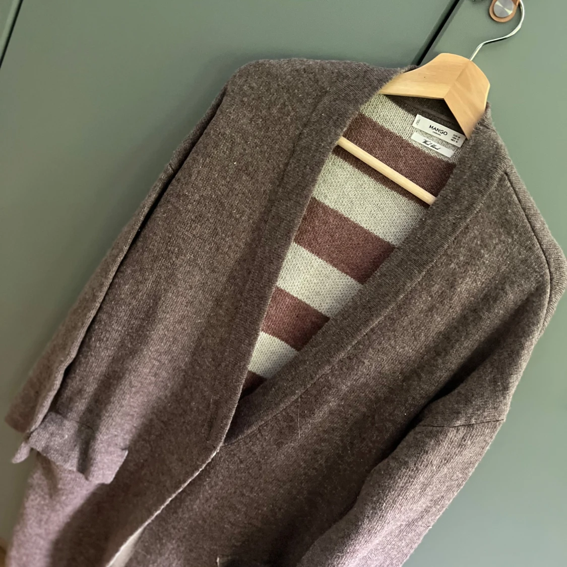 Brun lång kofta från Mango - 2