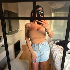 Långärmad topp - Jätte fin men kommer ej till användning 