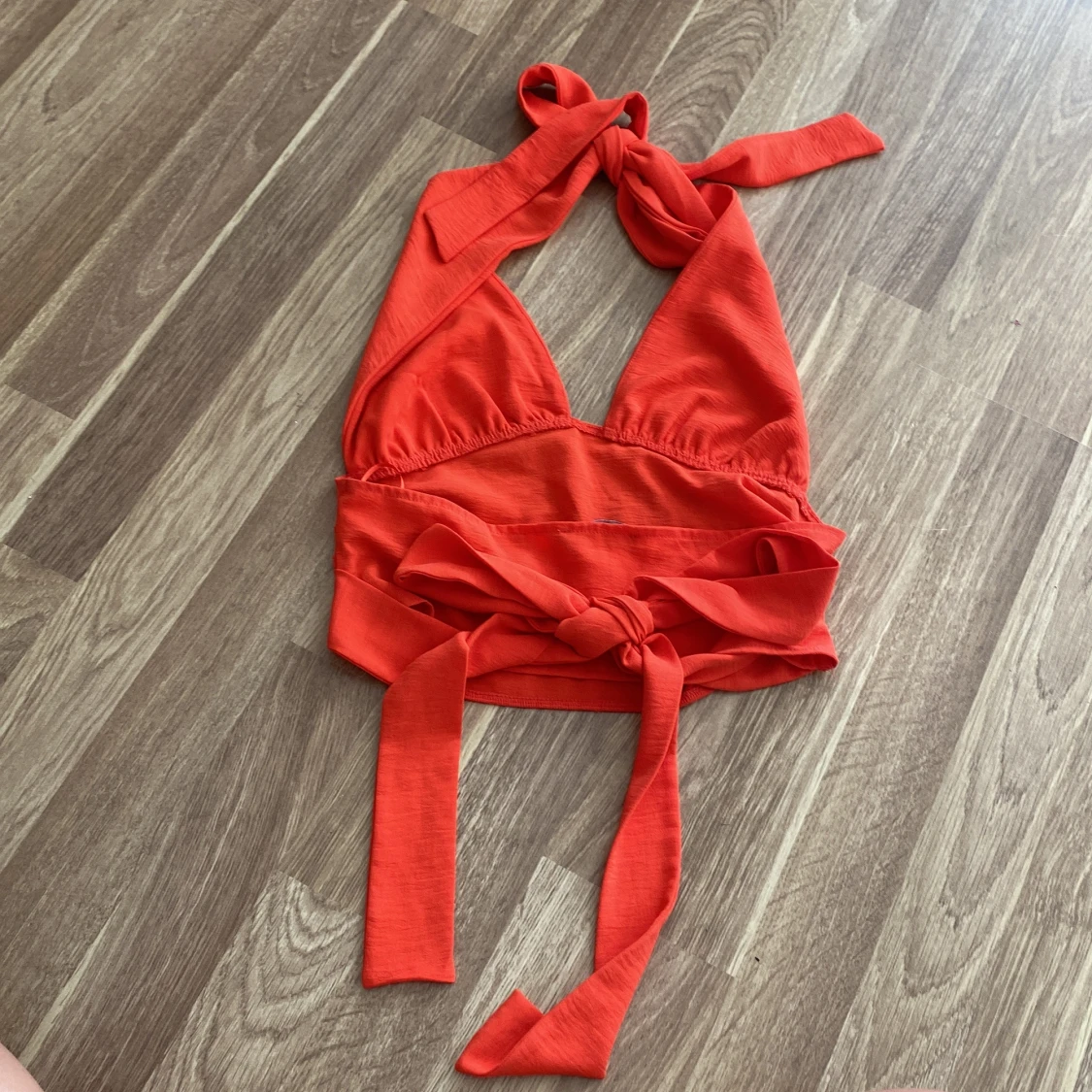 Orange knytbar halterneck topp från Zara - 1