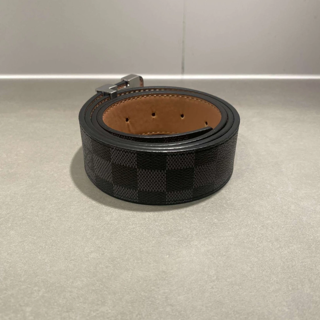 Louis Vuitton rutig svart skinnbälte - 1