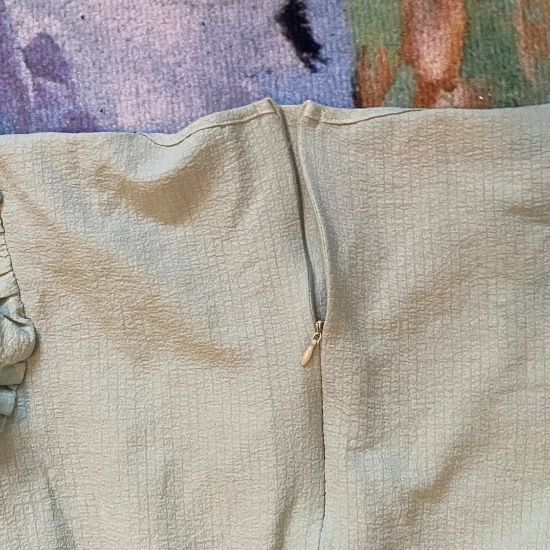 Ljusgrön byxdress med volangärm - 1