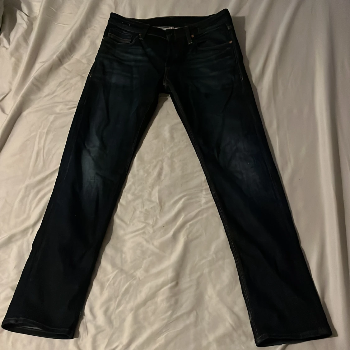 Mörkblå jeans från Jack & Jones - 1