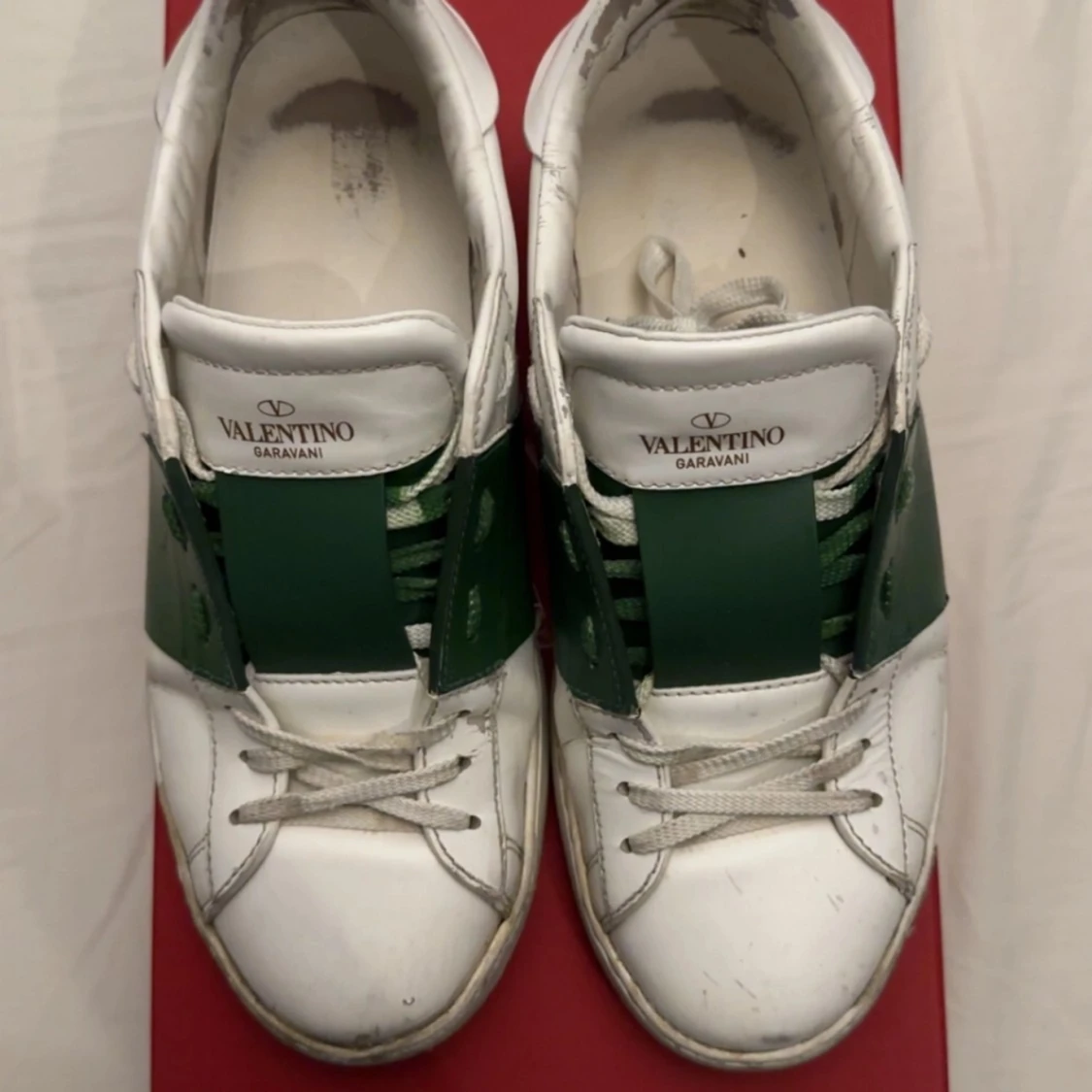 Valentino Garvani 💚 - 91