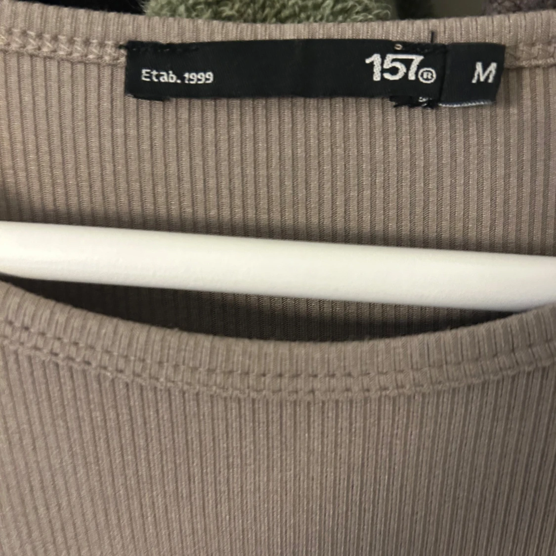 Mörk beige ribbad långklänning 157 - 1