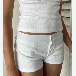 Pyjamasshorts - Jättefina pyjamasshorts köpta på Brandy Melville i New York, väldigt sparsamt använda💗