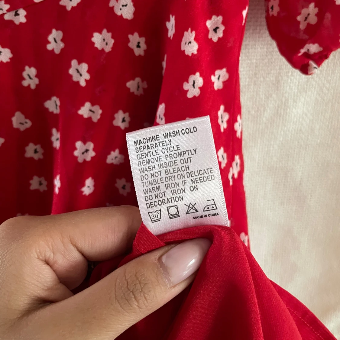 Röd blommig kortklänning från Adoore - 3