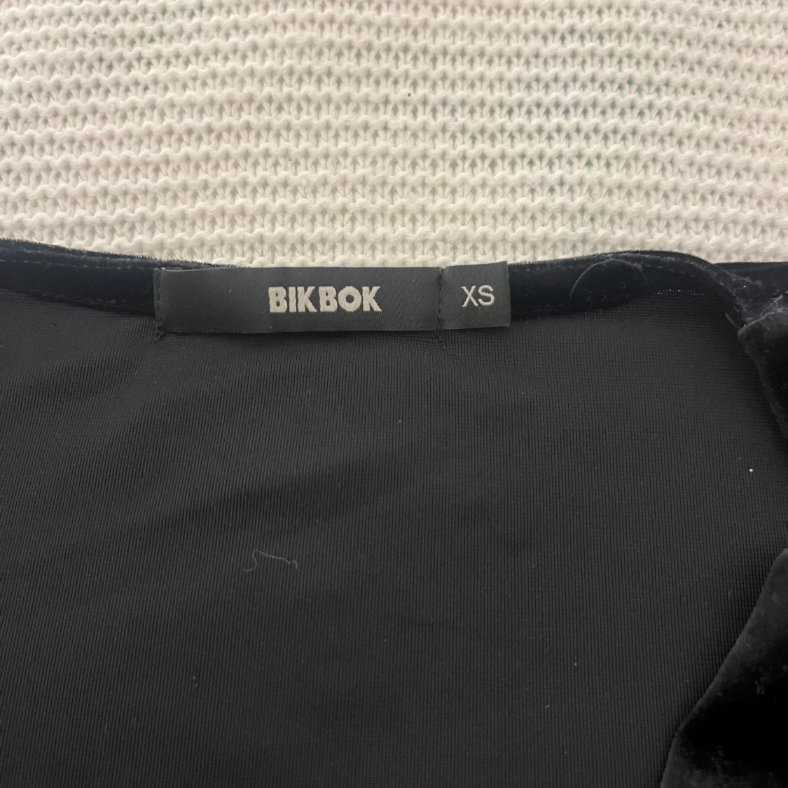 Svart omlottklänning från BikBok XS - 3