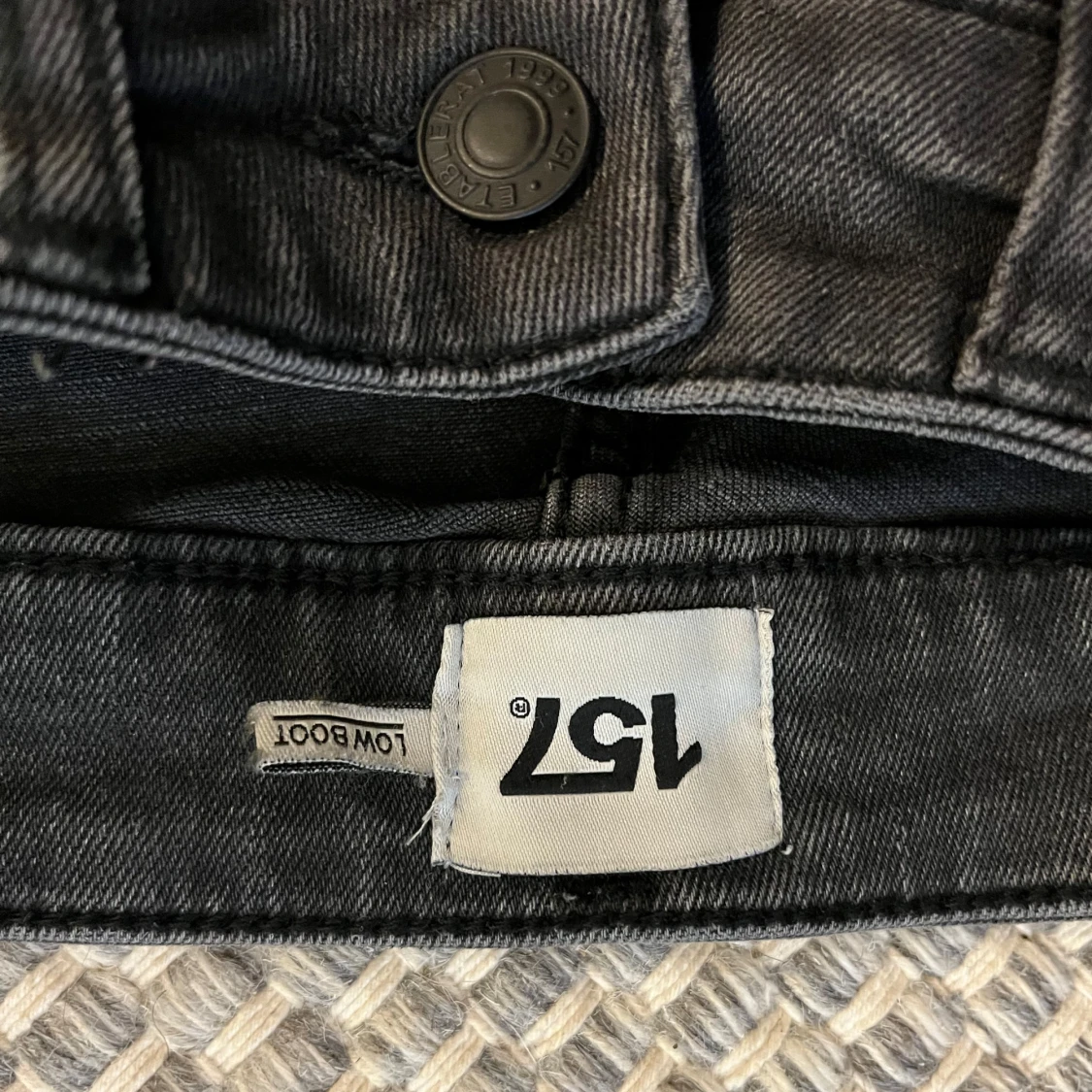 Svarta bootcut jeans från 157, XS - 2