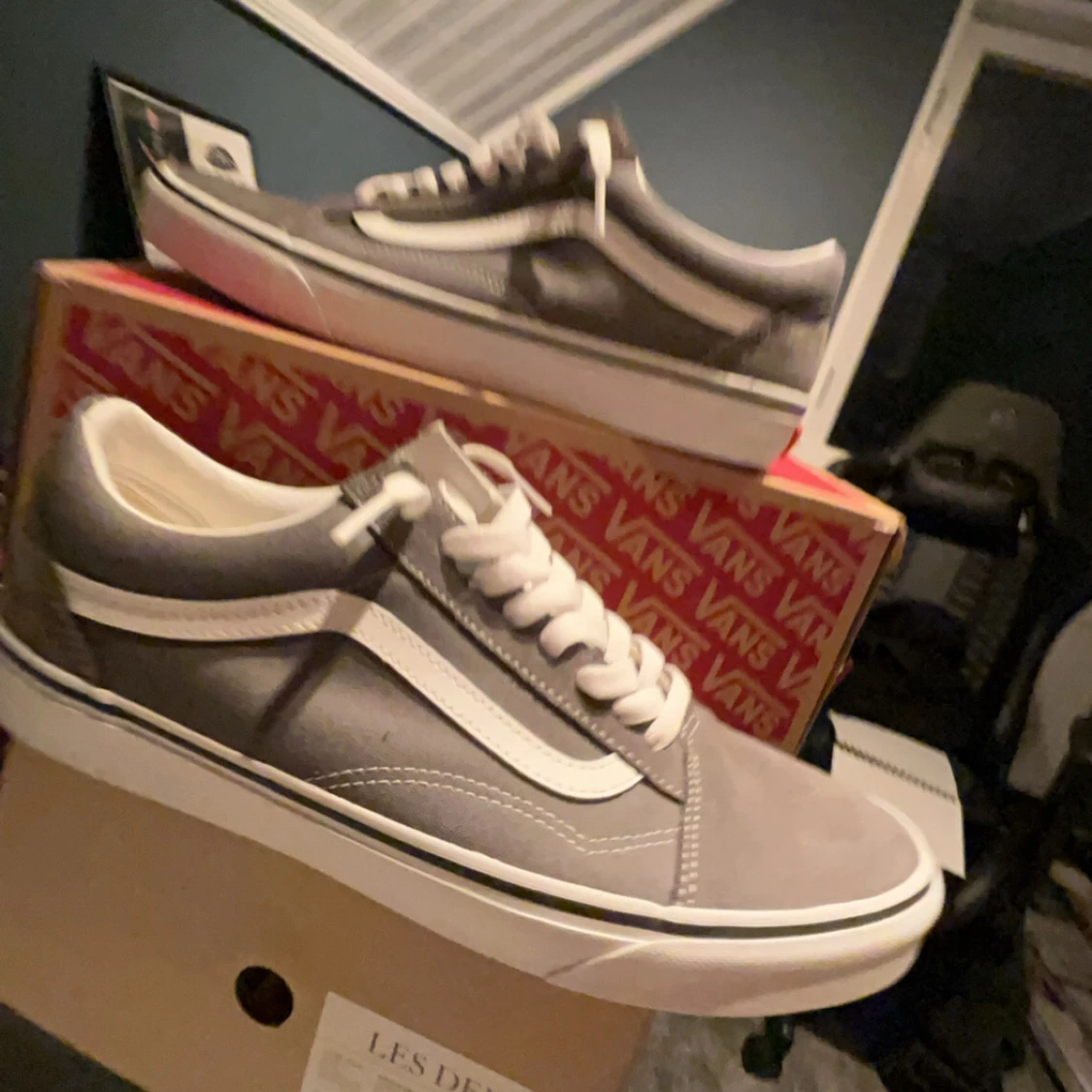 Gråa Vans Old Skool sneakers - 1