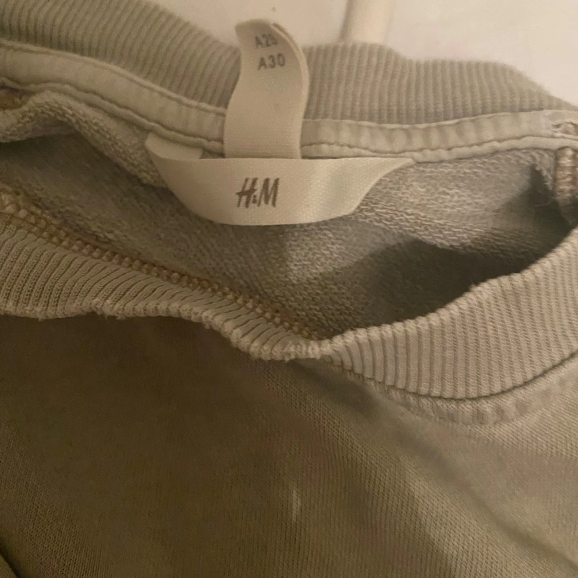 Beige sweatshirt från H&M, stl S - 1