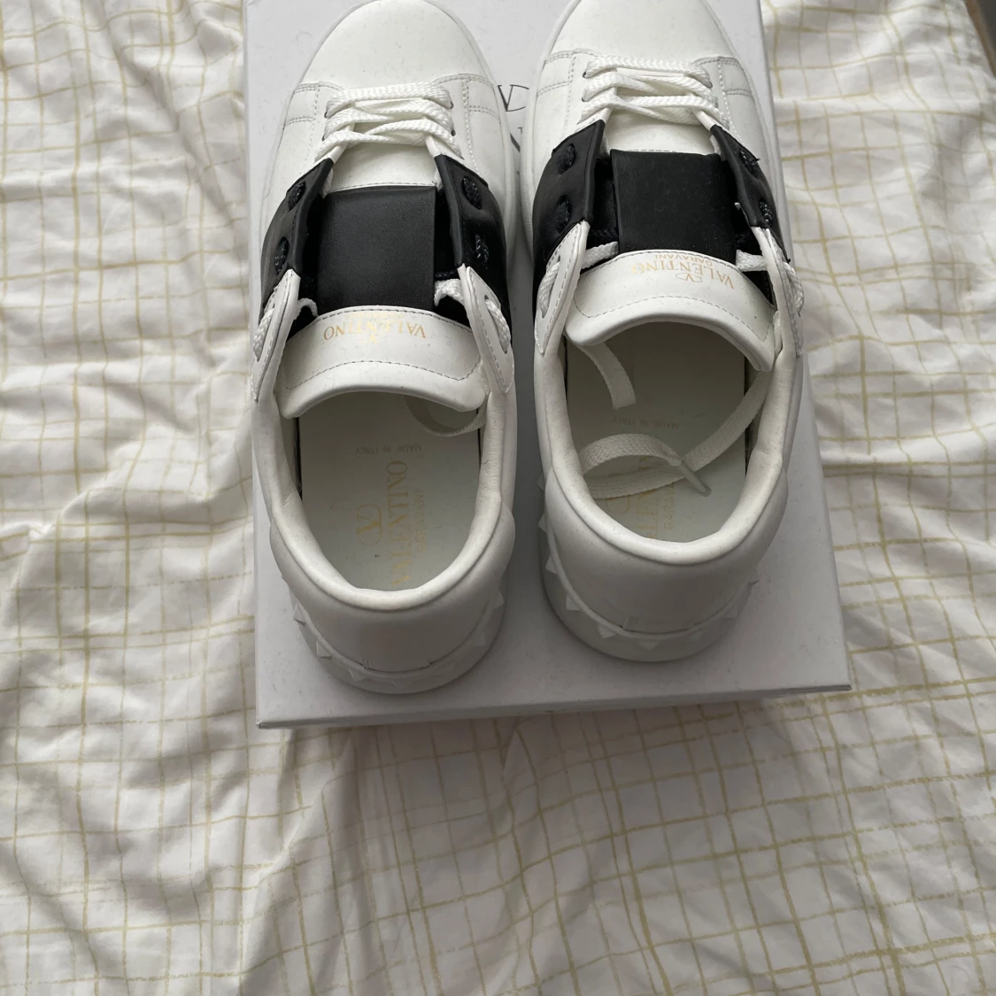 Valentino Garavani Open Sneakers vit/svart