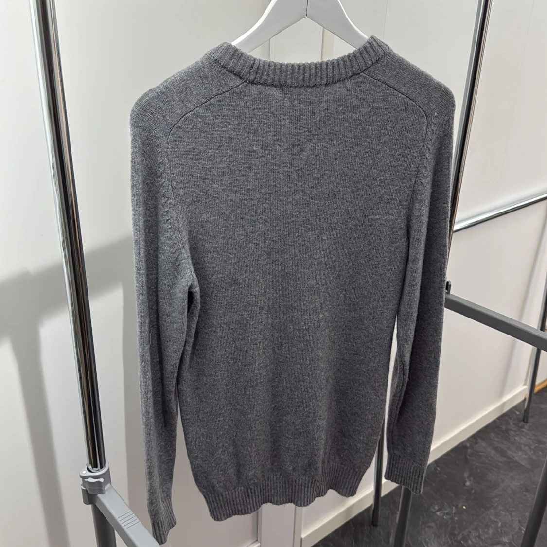 Grå stickad tröja från Selected Homme - 1