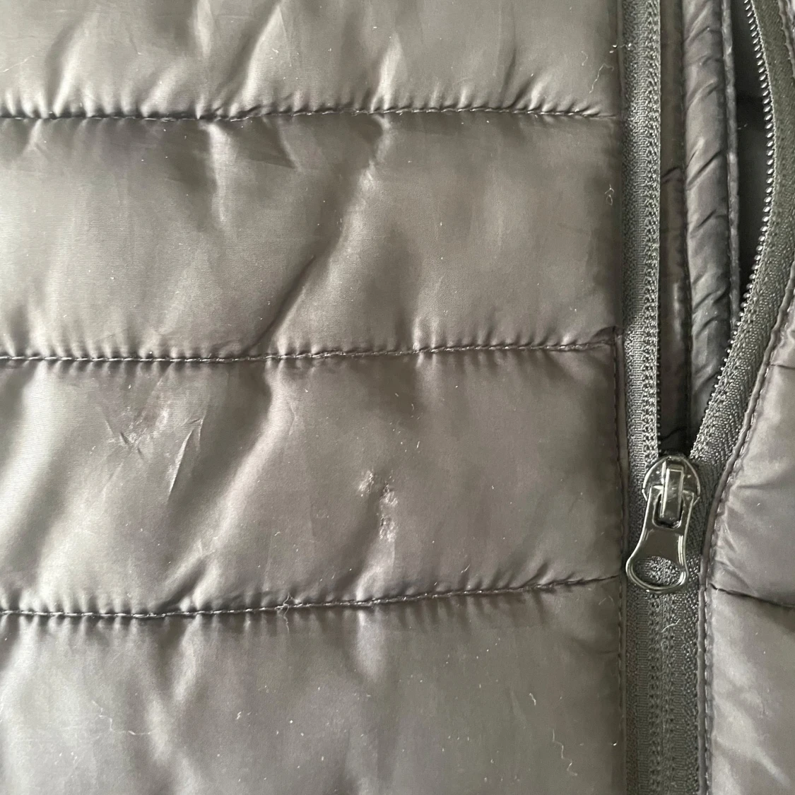 Svart dunväst från H&M, storlek S - 3