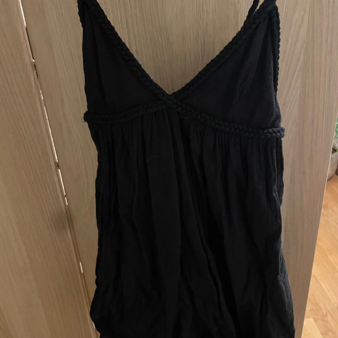 Svart klänning zara 