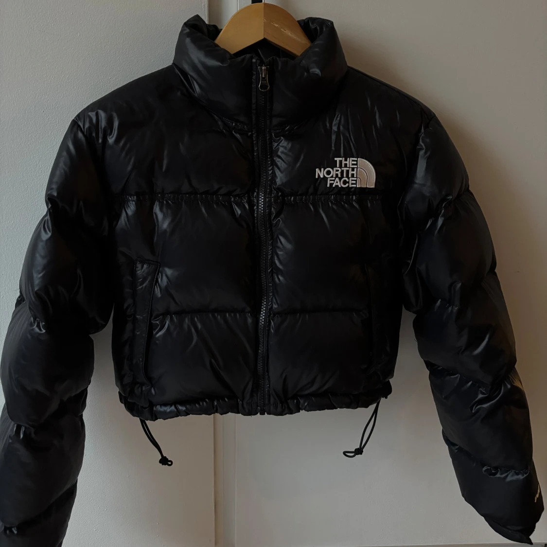 Svart pufferjacka från The North Face