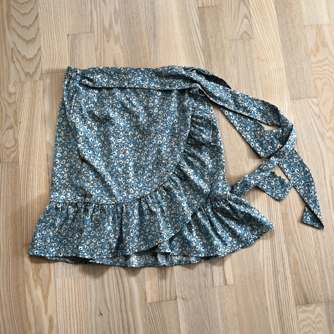 Multifärgad söt omlottkjol🩵