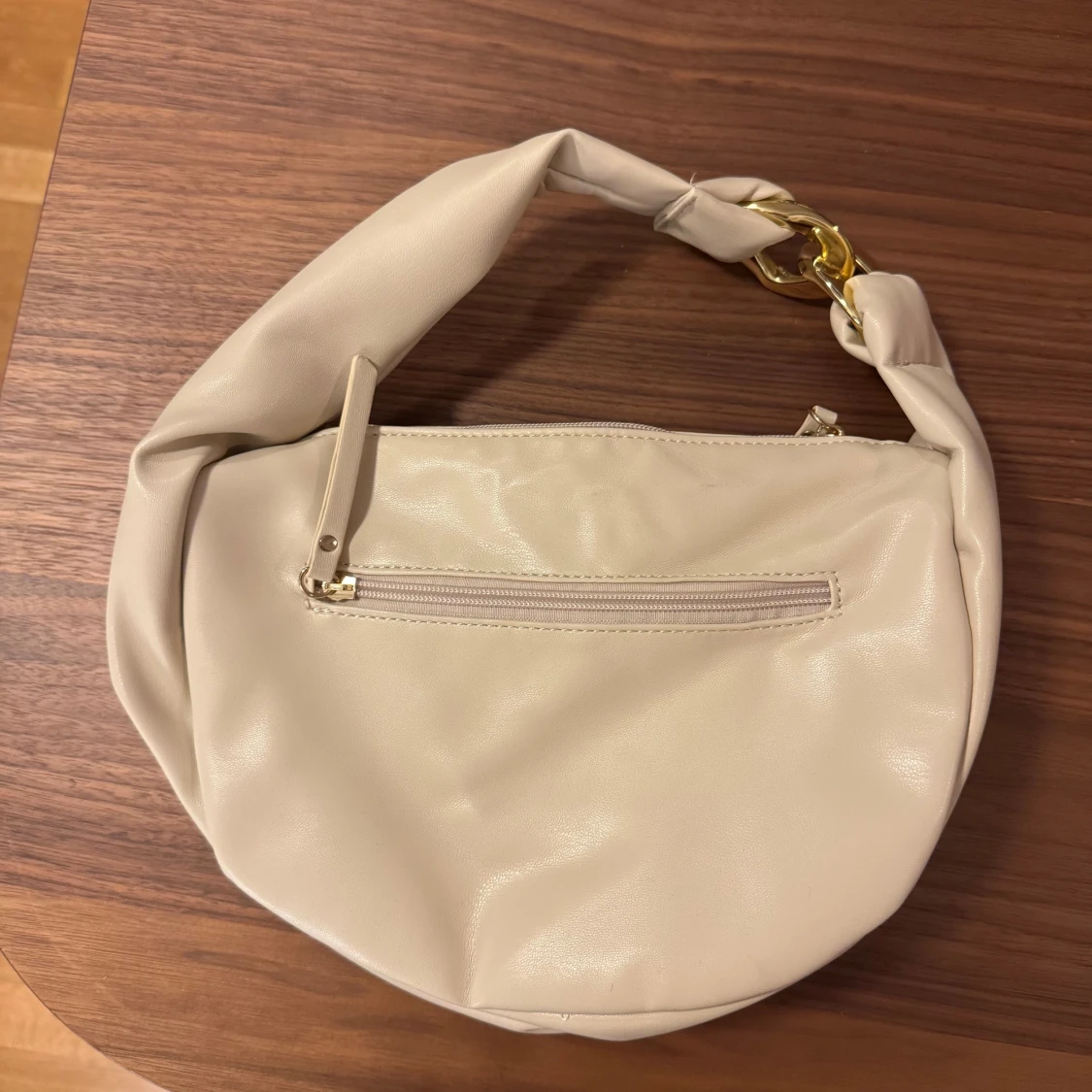 Beige axelväska från Art Street - 1